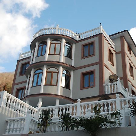 Mamzyshkha Guest House Gagra Exteriér fotografie